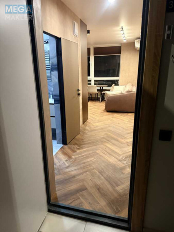 Оренда 1 кімнатної квартири, <a class="location-link" href="/kiev/" title="Недвижимость Київ">Київ</a>, <a class="location-link" href="/kiev/solomenskij/" title="Недвижимость Солом'янський район">Солом'янський р-н</a>, Митрополита Василия Липковского ул., 38 (изображение 9)