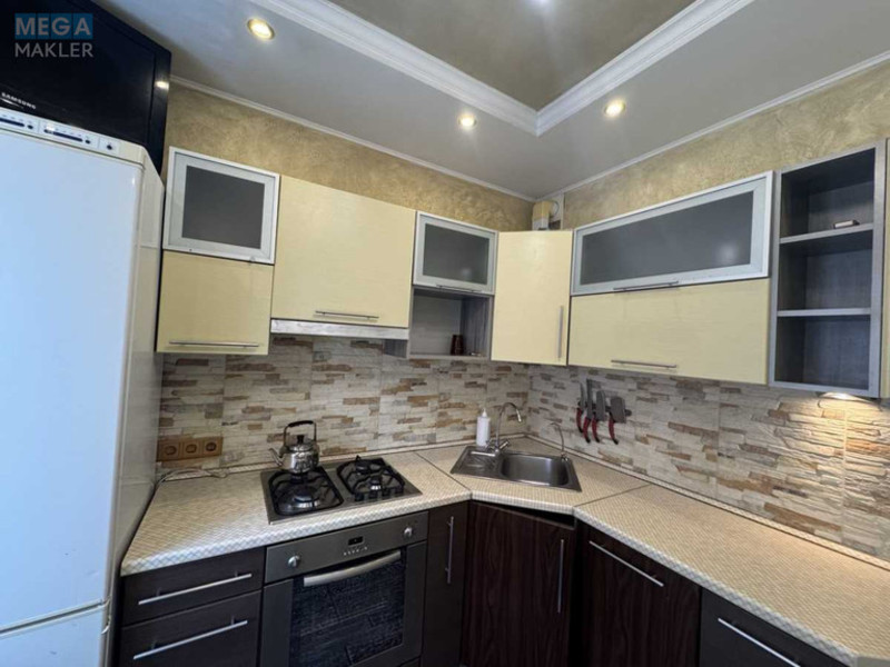 Оренда 2 кімнатної квартири, <a class="location-link" href="/kiev/" title="Недвижимость Київ">Київ</a>, <a class="location-link" href="/kiev/darnickij/" title="Недвижимость Дарницький район">Дарницький р-н</a>, Княжий Затон ул., 12 (изображение 18)