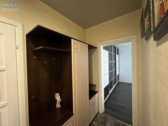 Оренда 2 кімнатної квартири, <a class="location-link" href="/kiev/" title="Недвижимость Київ">Київ</a>, <a class="location-link" href="/kiev/darnickij/" title="Недвижимость Дарницький район">Дарницький р-н</a>, Княжий Затон ул., 12 (изображение 24)