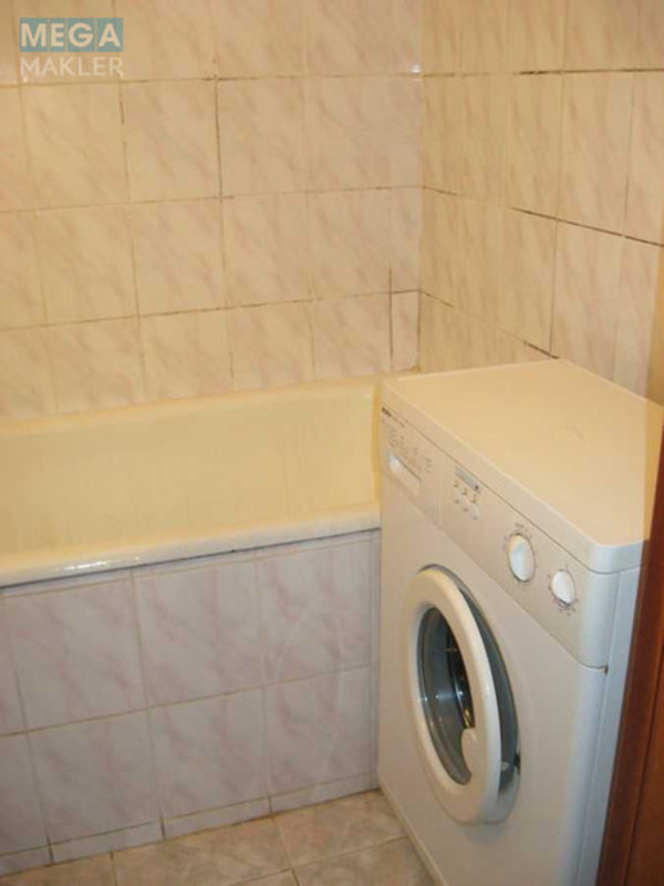 Оренда 2 кімнатної квартири, <a class="location-link" href="/kiev/" title="Недвижимость Київ">Київ</a>, <a class="location-link" href="/kiev/obolonskij/" title="Недвижимость Оболонський район">Оболонський р-н</a>, Макеевская ул., 10 (изображение 20)