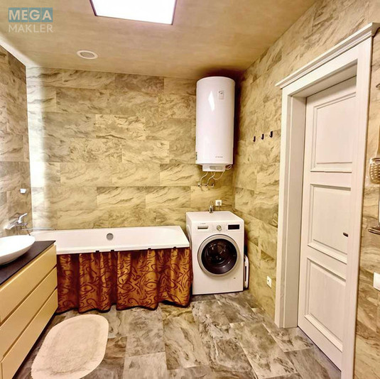 Оренда 3 кімнатної квартири, <a class="location-link" href="/kiev/" title="Недвижимость Київ">Київ</a>, <a class="location-link" href="/kiev/solomenskij/" title="Недвижимость Солом'янський район">Солом'янський р-н</a>, Лобановского просп., 4Б (изображение 2)