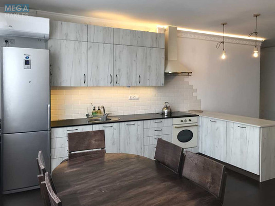 Оренда 3 кімнатної квартири, <a class="location-link" href="/kiev/" title="Недвижимость Київ">Київ</a>, <a class="location-link" href="/kiev/solomenskij/" title="Недвижимость Солом'янський район">Солом'янський р-н</a>, Лобановского просп., 4Б (изображение 3)