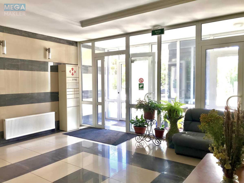 Оренда 3 кімнатної квартири, <a class="location-link" href="/kiev/" title="Недвижимость Київ">Київ</a>, <a class="location-link" href="/kiev/solomenskij/" title="Недвижимость Солом'янський район">Солом'янський р-н</a>, Лобановского просп., 4Б (изображение 15)