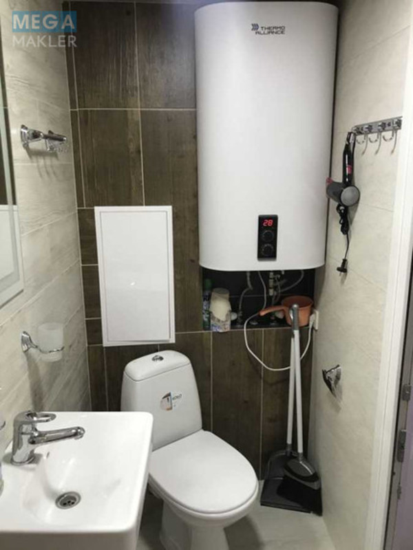 Оренда 1 кімнатної квартири, <a class="location-link" href="/odessa/" title="Недвижимость Одеса">Одеса</a>, <a class="location-link" href="/odessa/primorskij/" title="Недвижимость Приморський район">Приморський р-н</a>, Дворянская, 33 (изображение 7)