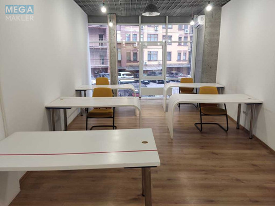 Оренда комерційної нерухомості, 51&nbsp;кв.м, под офис, <a class="location-link" href="/kiev/" title="Недвижимость Київ">Київ</a>, <a class="location-link" href="/kiev/pecherskij/" title="Недвижимость Печерський район">Печерський р-н</a>, Евгения Коновальца ул., 36д (изображение 3)