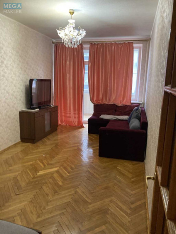 Оренда 3 кімнатної квартири, <a class="location-link" href="/kiev/" title="Недвижимость Київ">Київ</a>, <a class="location-link" href="/kiev/shevchenkovskij/" title="Недвижимость Шевченківський район">Шевченківський р-н</a>, Ирининская ул., 1/3 (изображение 4)