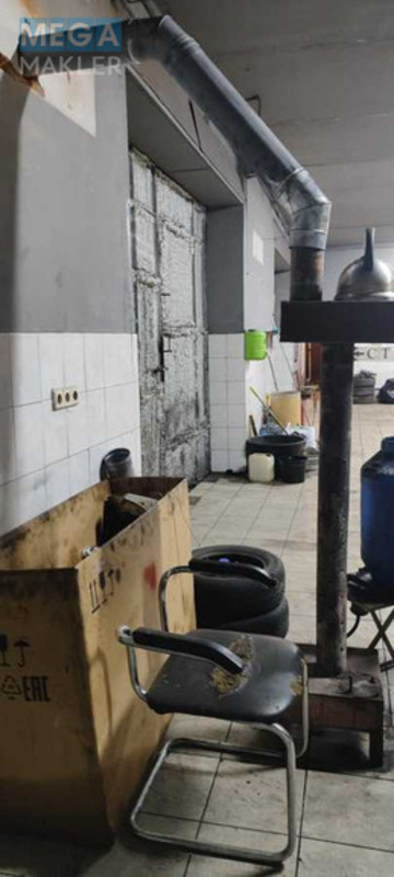 Оренда комерційної нерухомості, 300&nbsp;кв.м, <a class="location-link" href="/kiev/" title="Недвижимость Київ">Київ</a>, <a class="location-link" href="/kiev/desnyanskij/" title="Недвижимость Деснянський район">Деснянський р-н</a>, Будищанська вул. (изображение 21)