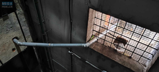 Оренда комерційної нерухомості, 300&nbsp;кв.м, <a class="location-link" href="/kiev/" title="Недвижимость Київ">Київ</a>, <a class="location-link" href="/kiev/desnyanskij/" title="Недвижимость Деснянський район">Деснянський р-н</a>, Будищанська вул. (изображение 23)