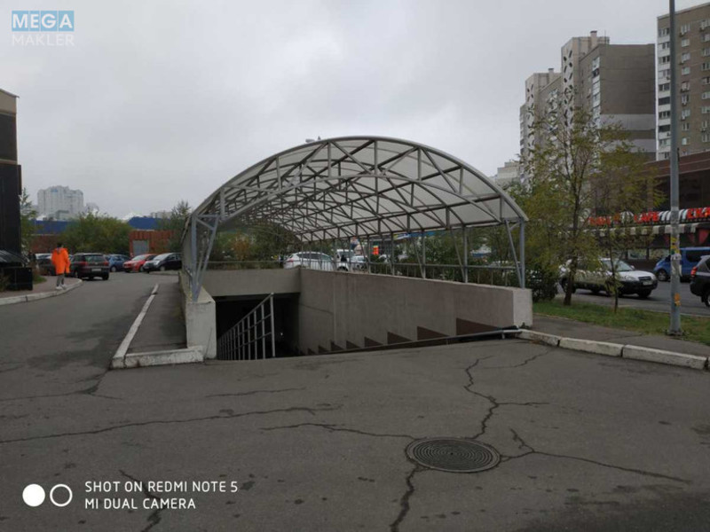 Оренда комерційної нерухомості, 24,50&nbsp;кв.м, <a class="location-link" href="/kiev/" title="Недвижимость Київ">Київ</a>, <a class="location-link" href="/kiev/darnickij/" title="Недвижимость Дарницький район">Дарницький р-н</a>, Александра Мишуги ул., 8 (изображение 2)