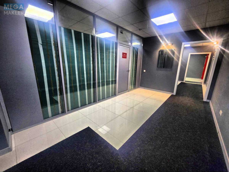 Оренда комерційної нерухомості, 121,20&nbsp;кв.м, под офис, <a class="location-link" href="/kiev/" title="Недвижимость Київ">Київ</a>, <a class="location-link" href="/kiev/darnickij/" title="Недвижимость Дарницький район">Дарницький р-н</a>, Александра Мишуги ул., 10 (изображение 5)