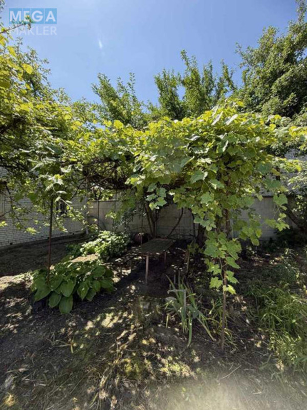 Продаж дома, 2&nbsp;поверху, 54&nbsp;кв.м, 3&nbsp;кімнати, ділянка 6&nbsp;соток, <a class="location-link" href="/kiev/" title="Недвижимость Київ">Київ</a>, <a class="location-link" href="/kiev/darnickij/" title="Недвижимость Дарницький район">Дарницький р-н</a>, 4-а Ентузіастів вул., 17 (изображение 5)