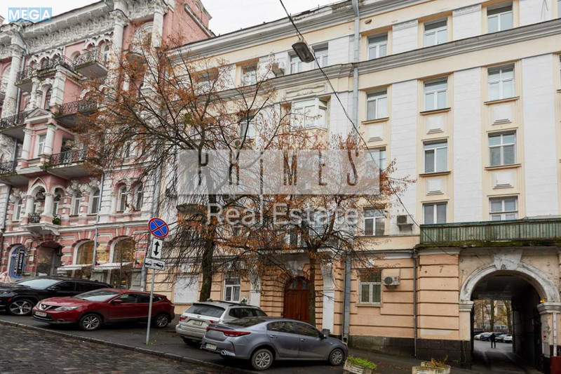 Оренда комерційної нерухомості, 68,40&nbsp;кв.м, под офис, <a class="location-link" href="/kiev/" title="Недвижимость Київ">Київ</a>, <a class="location-link" href="/kiev/pecherskij/" title="Недвижимость Печерський район">Печерський р-н</a>, Лютеранская ул., 4 (изображение 3)