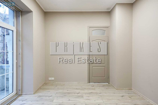 Оренда комерційної нерухомості, 68,40&nbsp;кв.м, под офис, <a class="location-link" href="/kiev/" title="Недвижимость Київ">Київ</a>, <a class="location-link" href="/kiev/pecherskij/" title="Недвижимость Печерський район">Печерський р-н</a>, Лютеранская ул., 4 (изображение 19)