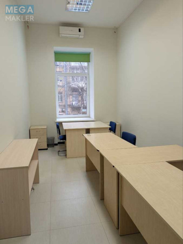 Оренда комерційної нерухомості, 98&nbsp;кв.м, под офис, <a class="location-link" href="/kiev/" title="Недвижимость Київ">Київ</a>, <a class="location-link" href="/kiev/pecherskij/" title="Недвижимость Печерський район">Печерський р-н</a>, Шота Руставелі вул., 1 (изображение 8)