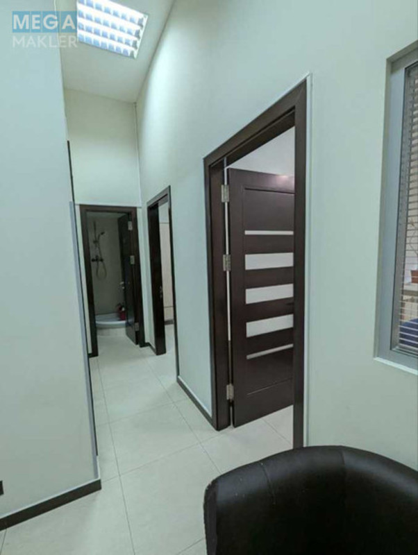 Оренда комерційної нерухомості, 98&nbsp;кв.м, под офис, <a class="location-link" href="/kiev/" title="Недвижимость Київ">Київ</a>, <a class="location-link" href="/kiev/pecherskij/" title="Недвижимость Печерський район">Печерський р-н</a>, Шота Руставелі вул., 1 (изображение 10)