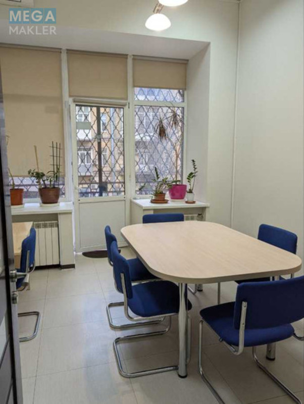 Оренда комерційної нерухомості, 98&nbsp;кв.м, под офис, <a class="location-link" href="/kiev/" title="Недвижимость Київ">Київ</a>, <a class="location-link" href="/kiev/pecherskij/" title="Недвижимость Печерський район">Печерський р-н</a>, Шота Руставелі вул., 1 (изображение 11)