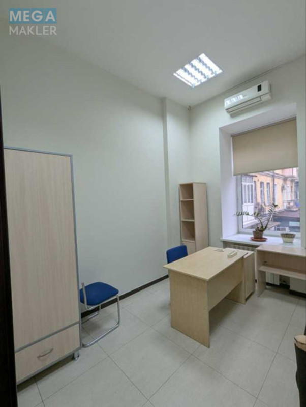 Оренда комерційної нерухомості, 98&nbsp;кв.м, под офис, <a class="location-link" href="/kiev/" title="Недвижимость Київ">Київ</a>, <a class="location-link" href="/kiev/pecherskij/" title="Недвижимость Печерський район">Печерський р-н</a>, Шота Руставелі вул., 1 (изображение 13)
