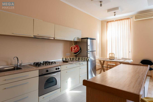 Продаж 3 кімнатної квартири (100/?/15), 4 пов. 4 пов. будинку, <a class="location-link" href="/kiev/" title="Недвижимость Київ">Київ</a>, <a class="location-link" href="/kiev/pecherskij/" title="Недвижимость Печерський район">Печерський р-н</a>, Лютеранська вул., 27/29 (изображение 12)