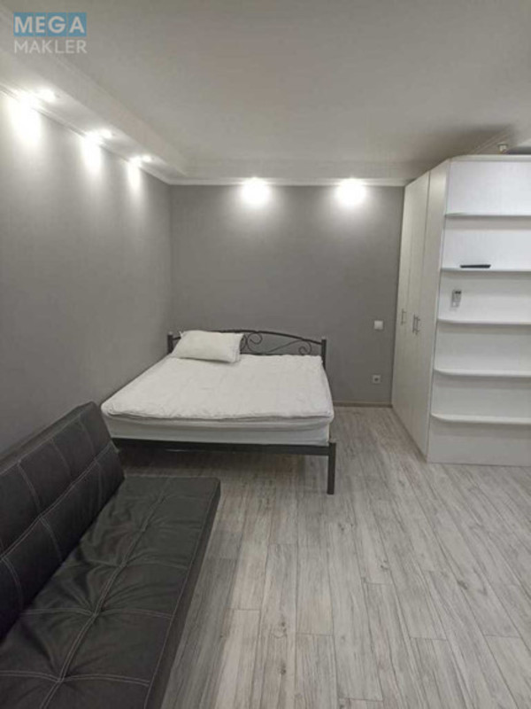 Продаж 1 кімнатної квартири (32/18/4), 1 пов. 9 пов. будинку, <a class="location-link" href="/kiev/" title="Недвижимость Київ">Київ</a>, <a class="location-link" href="/kiev/obolonskij/" title="Недвижимость Оболонський район">Оболонський р-н</a>, Маршала Малиновського вул., 28б (изображение 7)