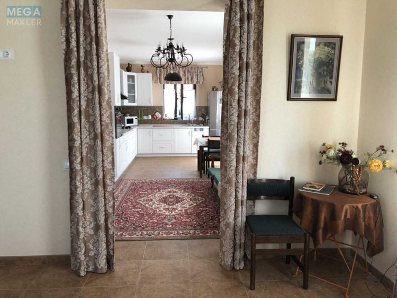 Продаж дома, 3&nbsp;поверху, 219&nbsp;кв.м, 4&nbsp;кімнати, ділянка 7&nbsp;соток, <a class="location-link" href="/kryukovshina/" title="Недвижимость Крюківщина">Крюківщина</a>, Жовтнева (изображение 9)