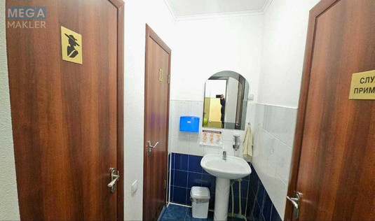 Оренда комерційної нерухомості, 162&nbsp;кв.м, под офис, <a class="location-link" href="/kiev/" title="Недвижимость Київ">Київ</a>, <a class="location-link" href="/kiev/pecherskij/" title="Недвижимость Печерський район">Печерський р-н</a>, Щорса ул., 27 (изображение 3)