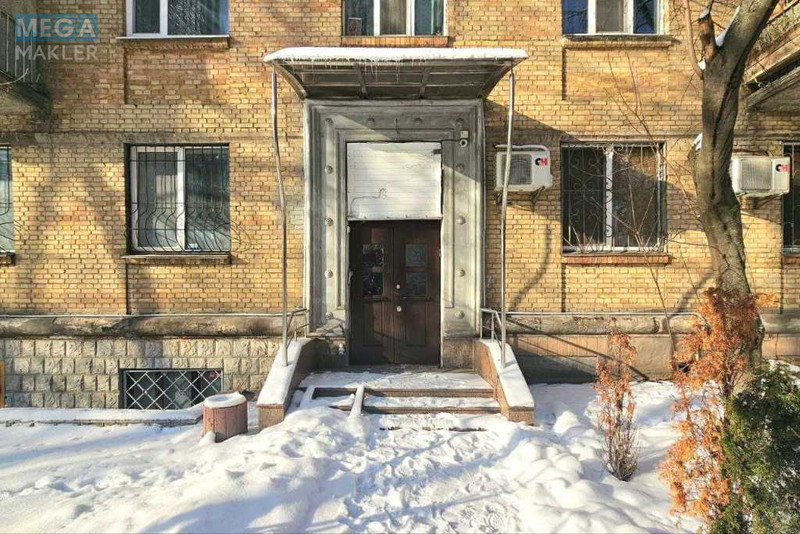 Оренда комерційної нерухомості, 162&nbsp;кв.м, под офис, <a class="location-link" href="/kiev/" title="Недвижимость Київ">Київ</a>, <a class="location-link" href="/kiev/pecherskij/" title="Недвижимость Печерський район">Печерський р-н</a>, Щорса ул., 27 (изображение 14)