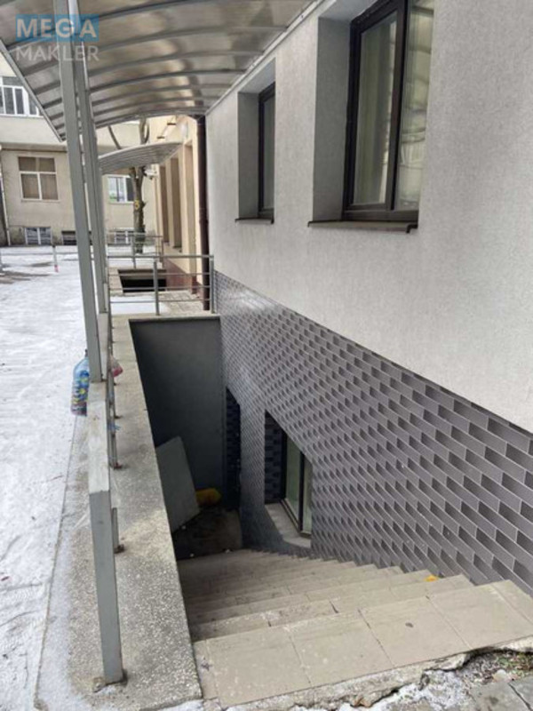 Продаж комерційної нерухомості, 136,90&nbsp;кв.м, под магазин, <a class="location-link" href="/ivano-frankovsk/" title="Недвижимость Івано-Франківськ">Івано-Франківськ</a>, вул.Залізнична, 49 (изображение 7)