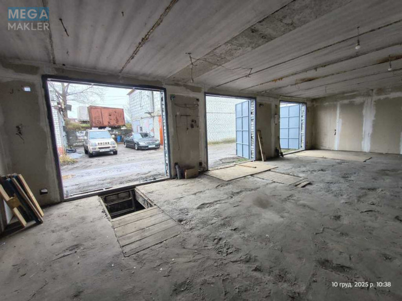 Оренда комерційної нерухомості, 156&nbsp;кв.м, <a class="location-link" href="/kiev/" title="Недвижимость Київ">Київ</a>, <a class="location-link" href="/kiev/desnyanskij/" title="Недвижимость Деснянський район">Деснянський р-н</a>, Пухівська вул., 2 (изображение 2)