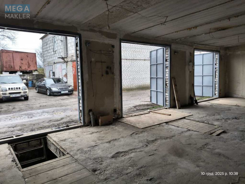 Оренда комерційної нерухомості, 156&nbsp;кв.м, <a class="location-link" href="/kiev/" title="Недвижимость Київ">Київ</a>, <a class="location-link" href="/kiev/desnyanskij/" title="Недвижимость Деснянський район">Деснянський р-н</a>, Пухівська вул., 2 (изображение 3)