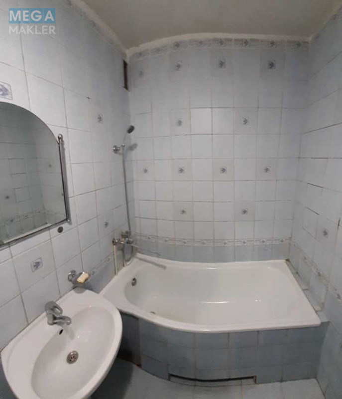 Оренда 3 кімнатної квартири, <a class="location-link" href="/odessa/" title="Недвижимость Одеса">Одеса</a>, <a class="location-link" href="/odessa/malinovskij/" title="Недвижимость Малиновський район">Малиновський р-н</a>, Святослава Рихтера, 146 (изображение 4)