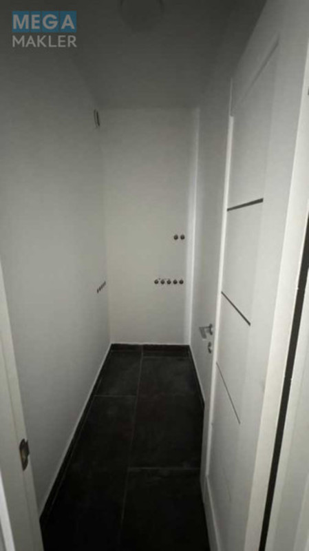 Оренда комерційної нерухомості, 52&nbsp;кв.м, под офис, <a class="location-link" href="/kiev/" title="Недвижимость Київ">Київ</a>, <a class="location-link" href="/kiev/shevchenkovskij/" title="Недвижимость Шевченківський район">Шевченківський р-н</a>, Салютна вул., 2 (изображение 16)