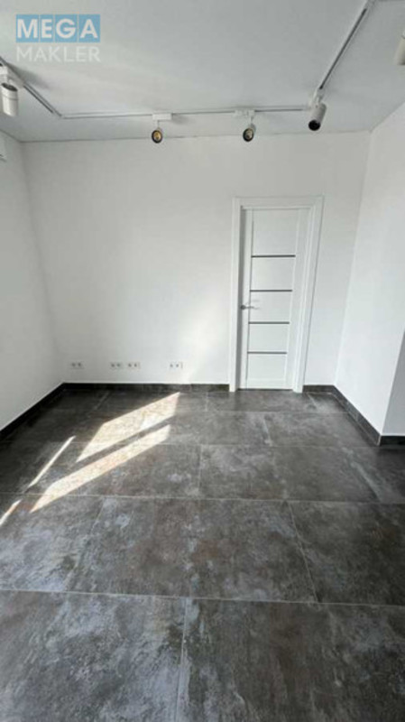 Оренда комерційної нерухомості, 52&nbsp;кв.м, под офис, <a class="location-link" href="/kiev/" title="Недвижимость Київ">Київ</a>, <a class="location-link" href="/kiev/shevchenkovskij/" title="Недвижимость Шевченківський район">Шевченківський р-н</a>, Салютна вул., 2 (изображение 19)