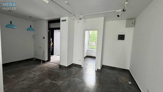 Оренда комерційної нерухомості, 52&nbsp;кв.м, под офис, <a class="location-link" href="/kiev/" title="Недвижимость Київ">Київ</a>, <a class="location-link" href="/kiev/shevchenkovskij/" title="Недвижимость Шевченківський район">Шевченківський р-н</a>, Салютна вул., 2 (изображение 23)