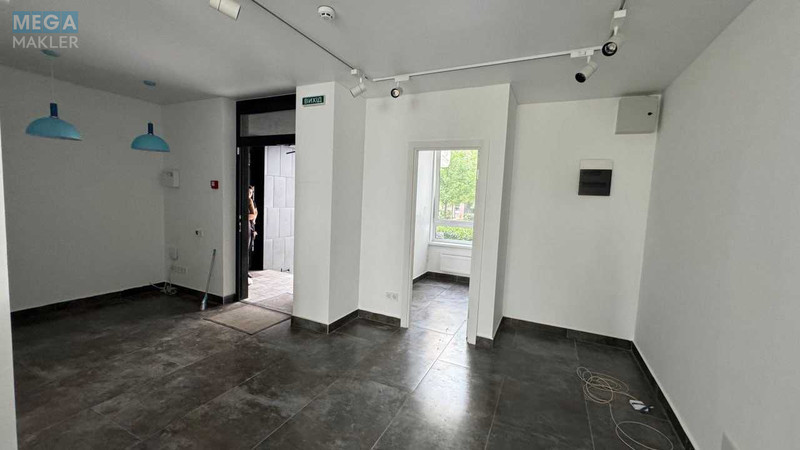 Оренда комерційної нерухомості, 52&nbsp;кв.м, под офис, <a class="location-link" href="/kiev/" title="Недвижимость Київ">Київ</a>, <a class="location-link" href="/kiev/shevchenkovskij/" title="Недвижимость Шевченківський район">Шевченківський р-н</a>, Салютна вул., 2 (изображение 23)