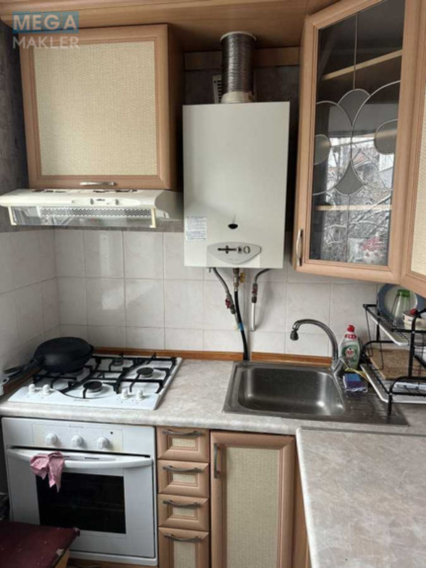 Продаж 2 кімнатної квартири (40/27/6), 4 пов. 4 пов. будинку, <a class="location-link" href="/kiev/" title="Недвижимость Київ">Київ</a>, <a class="location-link" href="/kiev/solomenskij/" title="Недвижимость Солом'янський район">Солом'янський р-н</a>, Миколи Шепелєва вул., 4 (изображение 9)