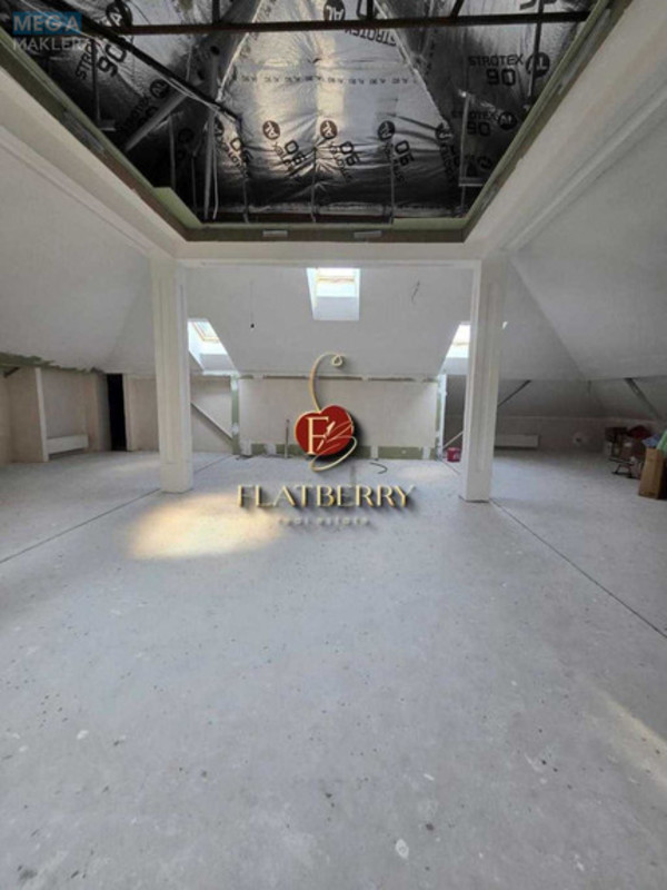 Продаж дома, 2&nbsp;поверху, 658&nbsp;кв.м, 8&nbsp;кімнат, ділянка 19&nbsp;соток, <a class="location-link" href="/kiev/" title="Недвижимость Київ">Київ</a>, <a class="location-link" href="/kiev/svyatoshinskij/" title="Недвижимость Святошинський район">Святошинський р-н</a>, Прорезная ул., 1 (изображение 4)