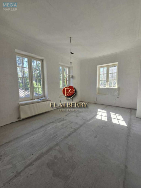 Продаж дома, 2&nbsp;поверху, 658&nbsp;кв.м, 8&nbsp;кімнат, ділянка 19&nbsp;соток, <a class="location-link" href="/kiev/" title="Недвижимость Київ">Київ</a>, <a class="location-link" href="/kiev/svyatoshinskij/" title="Недвижимость Святошинський район">Святошинський р-н</a>, Прорезная ул., 1 (изображение 8)