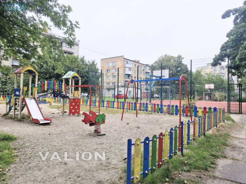 Продаж 3 кімнатної квартири (55,6/38/6), 5 пов. 5 пов. будинку, <a class="location-link" href="/kiev/" title="Недвижимость Київ">Київ</a>, <a class="location-link" href="/kiev/darnickij/" title="Недвижимость Дарницький район">Дарницький р-н</a>, Новодарницька вул., 23/7 (изображение 18)