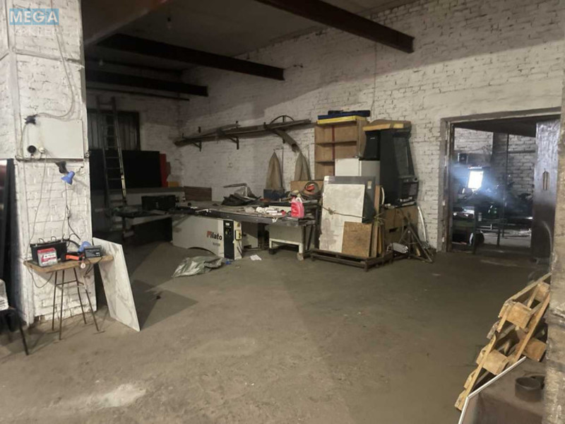 Оренда комерційної нерухомості, 216&nbsp;кв.м, под склад, <a class="location-link" href="/petrovskoe-selo-kv-kievo-svyatoshinskij-rajon/" title="Недвижимость Петрівське">Петрівське</a>, Центральна (изображение 2)