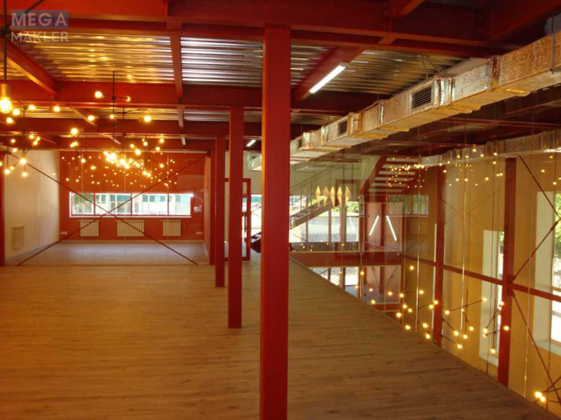 Оренда комерційної нерухомості, 605&nbsp;кв.м, под офис, <a class="location-link" href="/kiev/" title="Недвижимость Київ">Київ</a>, <a class="location-link" href="/kiev/dneprovskij/" title="Недвижимость Дніпровський район">Дніпровський р-н</a>, Евгения Сверстюка ул., 11Б (изображение 2)