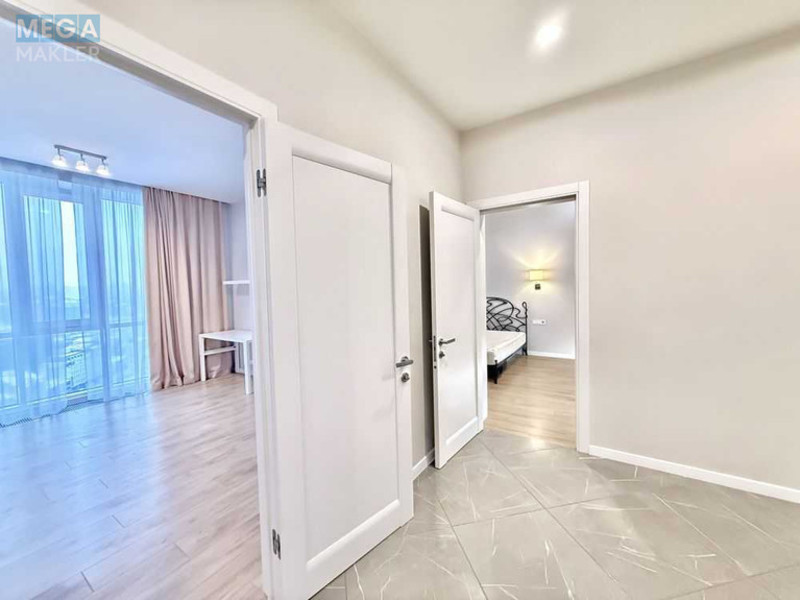 Оренда 2 кімнатної квартири, <a class="location-link" href="/kiev/" title="Недвижимость Київ">Київ</a>, <a class="location-link" href="/kiev/shevchenkovskij/" title="Недвижимость Шевченківський район">Шевченківський р-н</a>, Саксаганского ул., 37К (изображение 5)