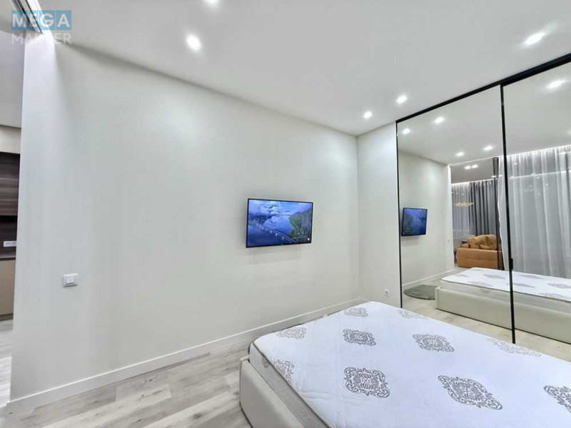 Оренда 1 кімнатної квартири, <a class="location-link" href="/kiev/" title="Недвижимость Київ">Київ</a>, <a class="location-link" href="/kiev/shevchenkovskij/" title="Недвижимость Шевченківський район">Шевченківський р-н</a>, Жилянская ул., 68 (изображение 9)