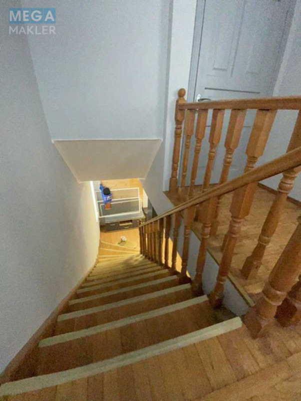 Оренда дома, <a class="location-link" href="/kiev/" title="Недвижимость Київ">Київ</a>, <a class="location-link" href="/kiev/svyatoshinskij/" title="Недвижимость Святошинський район">Святошинський р-н</a>, Михайла Котельникова вул., 48 (изображение 2)