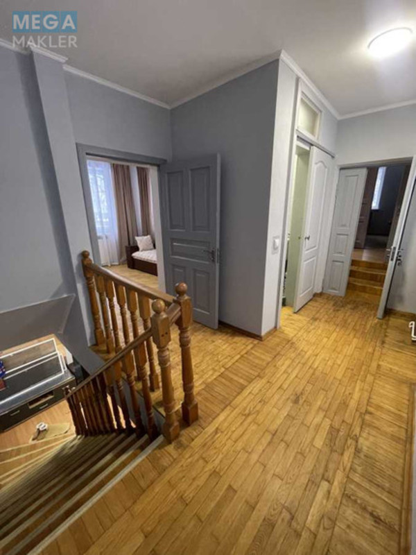 Оренда дома, <a class="location-link" href="/kiev/" title="Недвижимость Київ">Київ</a>, <a class="location-link" href="/kiev/svyatoshinskij/" title="Недвижимость Святошинський район">Святошинський р-н</a>, Михайла Котельникова вул., 48 (изображение 3)