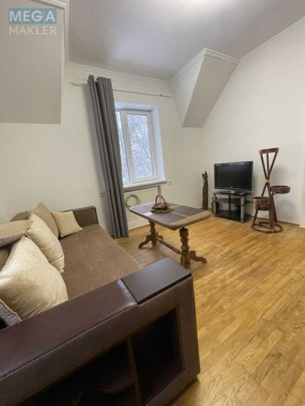 Оренда дома, <a class="location-link" href="/kiev/" title="Недвижимость Київ">Київ</a>, <a class="location-link" href="/kiev/svyatoshinskij/" title="Недвижимость Святошинський район">Святошинський р-н</a>, Михайла Котельникова вул., 48 (изображение 6)