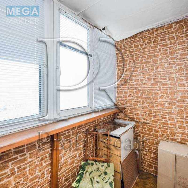 Продаж 3 кімнатної квартири (72/42/9), 15 пов. 16 пов. будинку, <a class="location-link" href="/kiev/" title="Недвижимость Київ">Київ</a>, <a class="location-link" href="/kiev/svyatoshinskij/" title="Недвижимость Святошинський район">Святошинський р-н</a>, Булгакова вулиця, 3 (изображение 5)