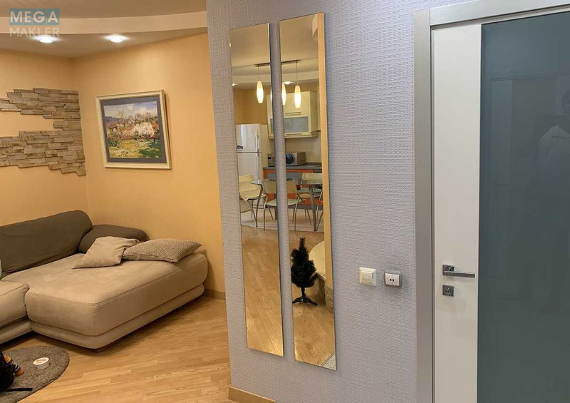 Продаж 2 кімнатної квартири (82/33/33), 22 пов. 25 пов. будинку, <a class="location-link" href="/kiev/" title="Недвижимость Київ">Київ</a>, <a class="location-link" href="/kiev/darnickij/" title="Недвижимость Дарницький район">Дарницький р-н</a>, Срібнокільська вул., 22 (изображение 8)