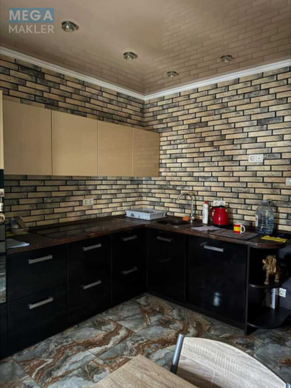 Оренда 3 кімнатної квартири, <a class="location-link" href="/kiev/" title="Недвижимость Київ">Київ</a>, <a class="location-link" href="/kiev/darnickij/" title="Недвижимость Дарницький район">Дарницький р-н</a>, Елизаветы Чавдар ул., 38 (изображение 2)