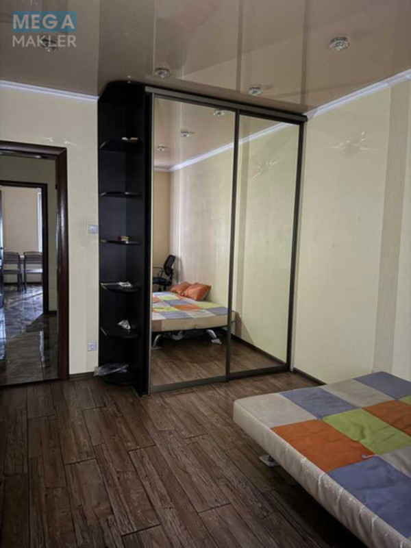 Оренда 3 кімнатної квартири, <a class="location-link" href="/kiev/" title="Недвижимость Київ">Київ</a>, <a class="location-link" href="/kiev/darnickij/" title="Недвижимость Дарницький район">Дарницький р-н</a>, Елизаветы Чавдар ул., 38 (изображение 6)