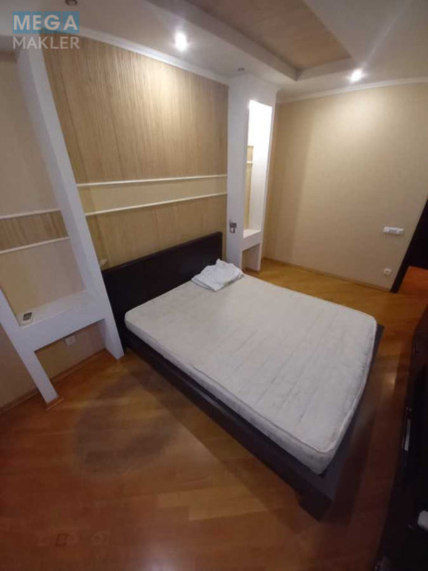 Оренда 2 кімнатної квартири, <a class="location-link" href="/kiev/" title="Недвижимость Київ">Київ</a>, <a class="location-link" href="/kiev/kalininskij/" title="Недвижимость Калининский район">Калининский р-н</a>, Верховної Ради бульв., 14б (изображение 8)